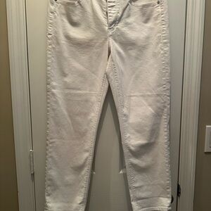 American Eagle Outfitters White “TOMGIRL” Jeans - 8 short